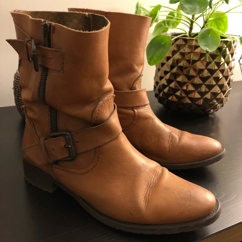 ZARA WOMAN MOTO BOOTS